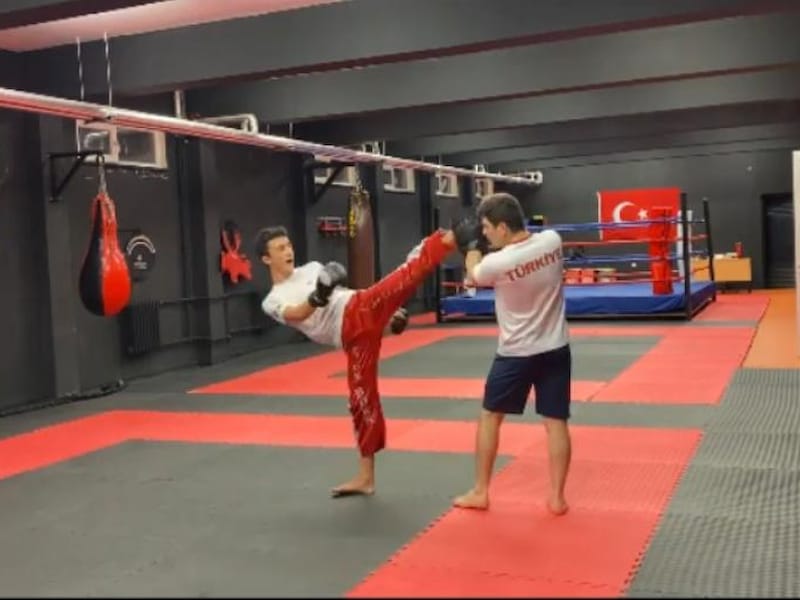 Aliya İzzetbegoviç Spor Kulübü