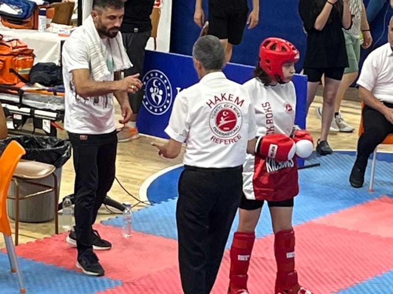 Alparslan Dövüş Sporları Kulübaü