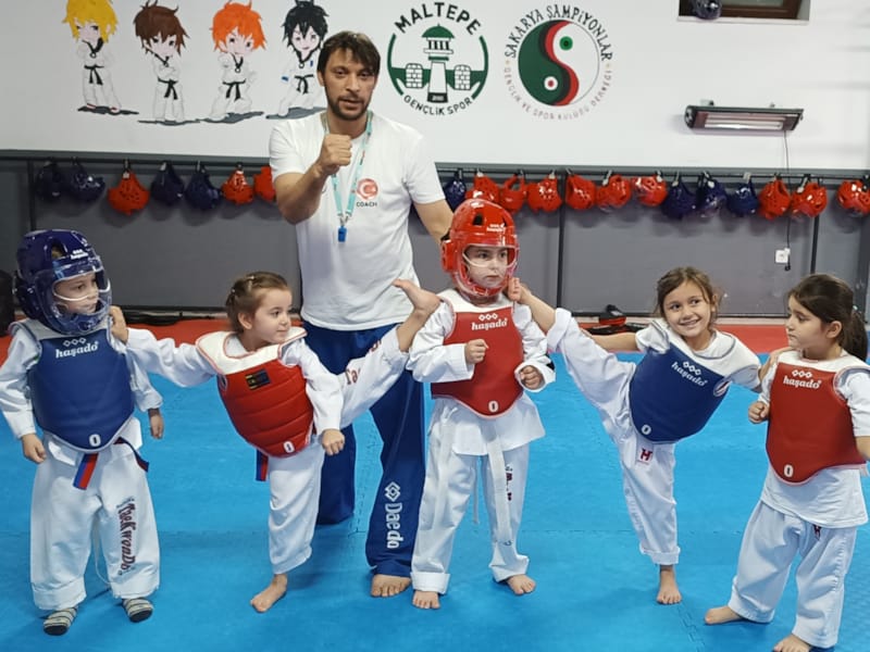 Sakarya Şampiyonlar Taekwondo Spor Kulübü 